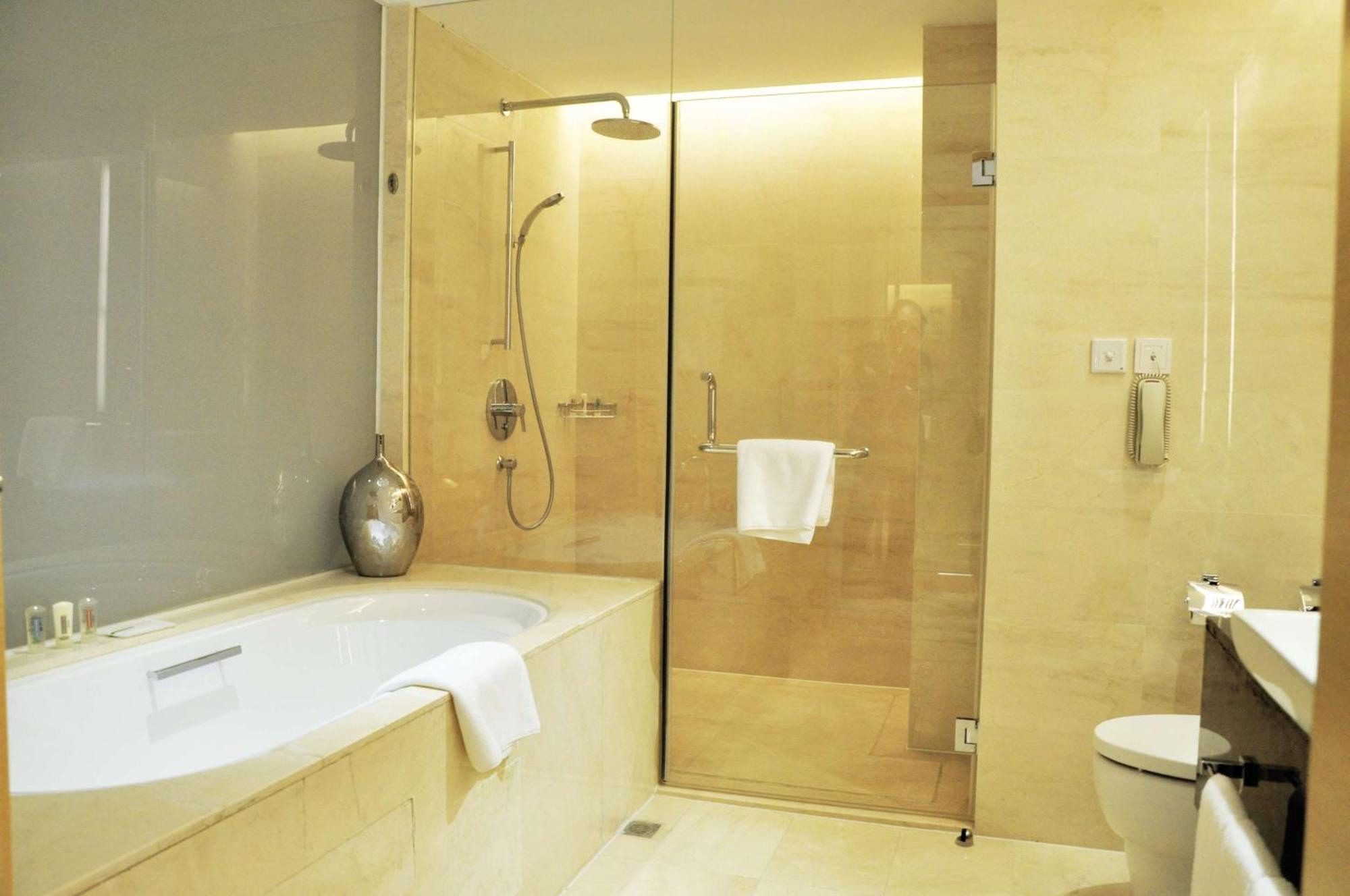Radisson Hotel Tianjin Aqua City Exterior photo