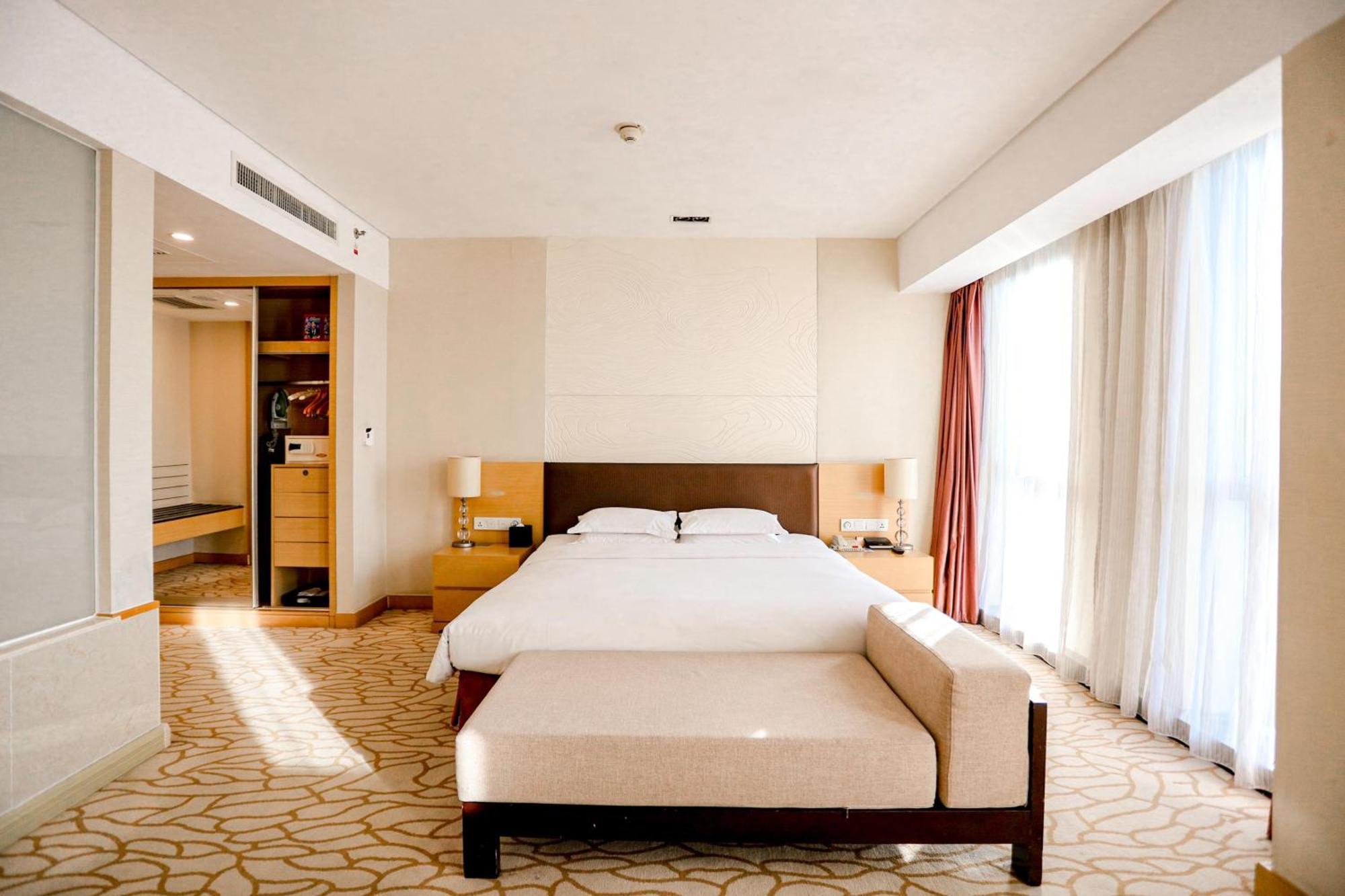 Radisson Hotel Tianjin Aqua City Exterior photo