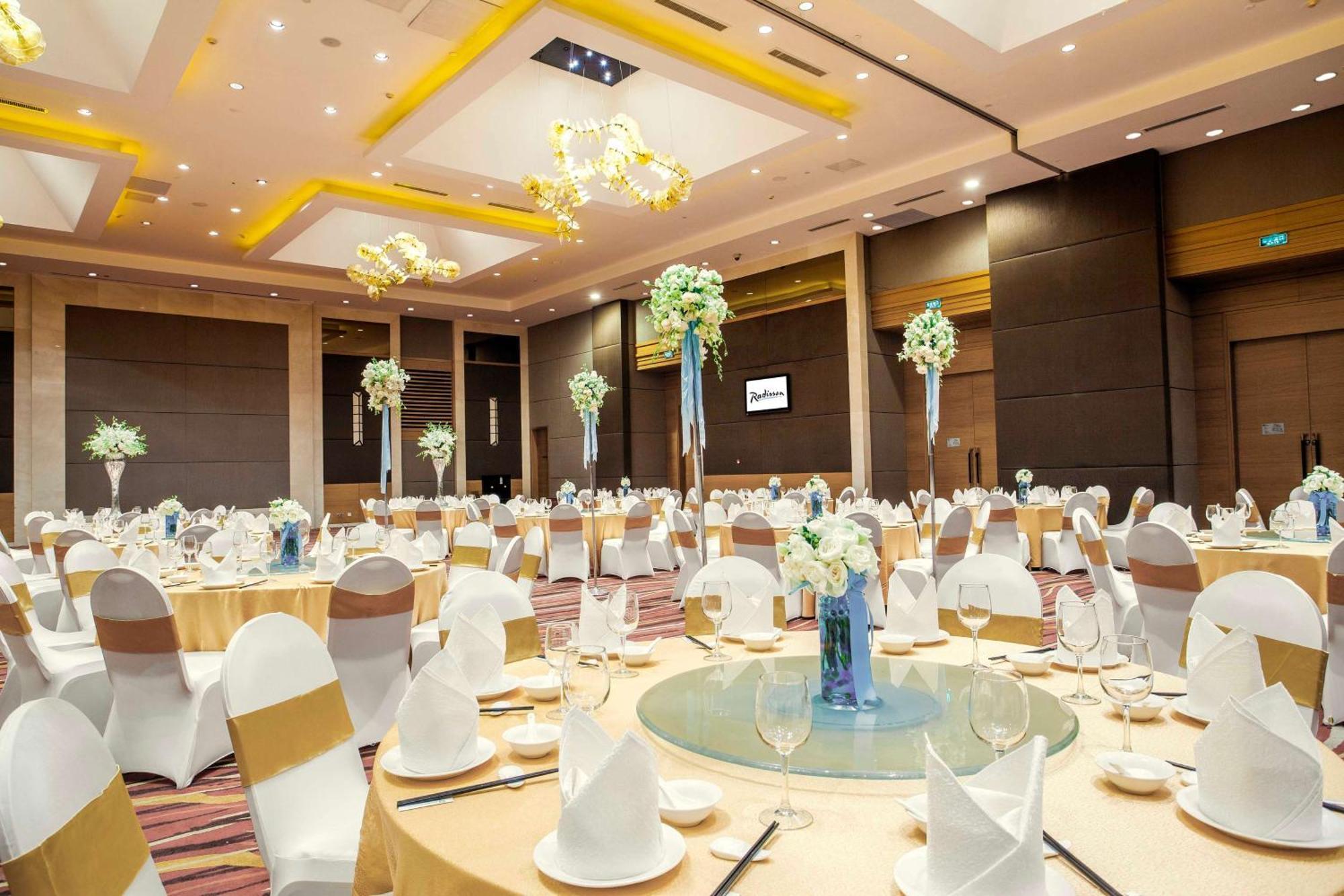 Radisson Hotel Tianjin Aqua City Exterior photo